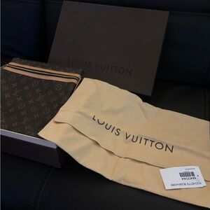 SOLD!  Authenticate Louis Vuitton Pochette Bosphore Crossbody